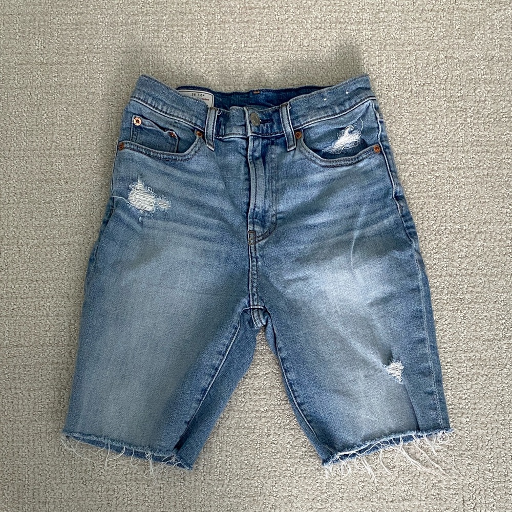 GAP Distressed 9” Bermuda Jean Shorts 0